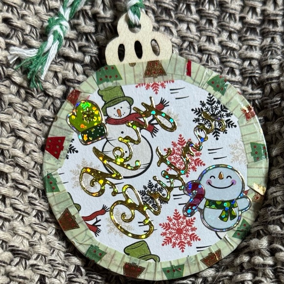 New Handmade 3”x3” wooden “Merry Christmas” hanging tree ornament $11 - Picture 5 of 8